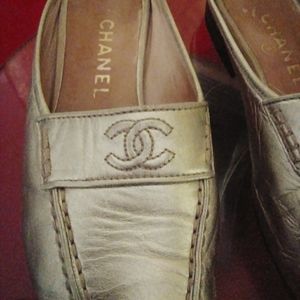 Chanel mocassins